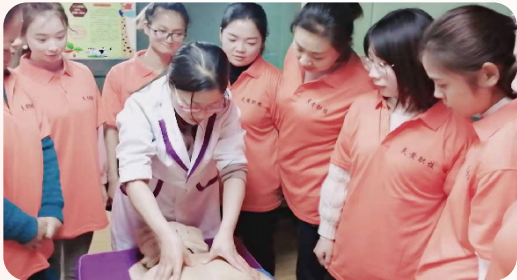 催乳师培训